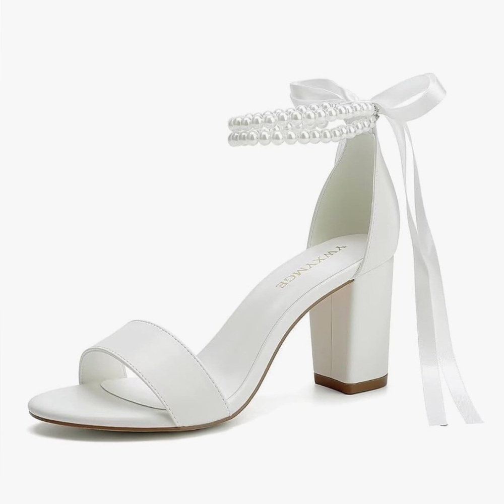 ISNOM chunky heel pearl and ribbon lace up sandals - EU 39